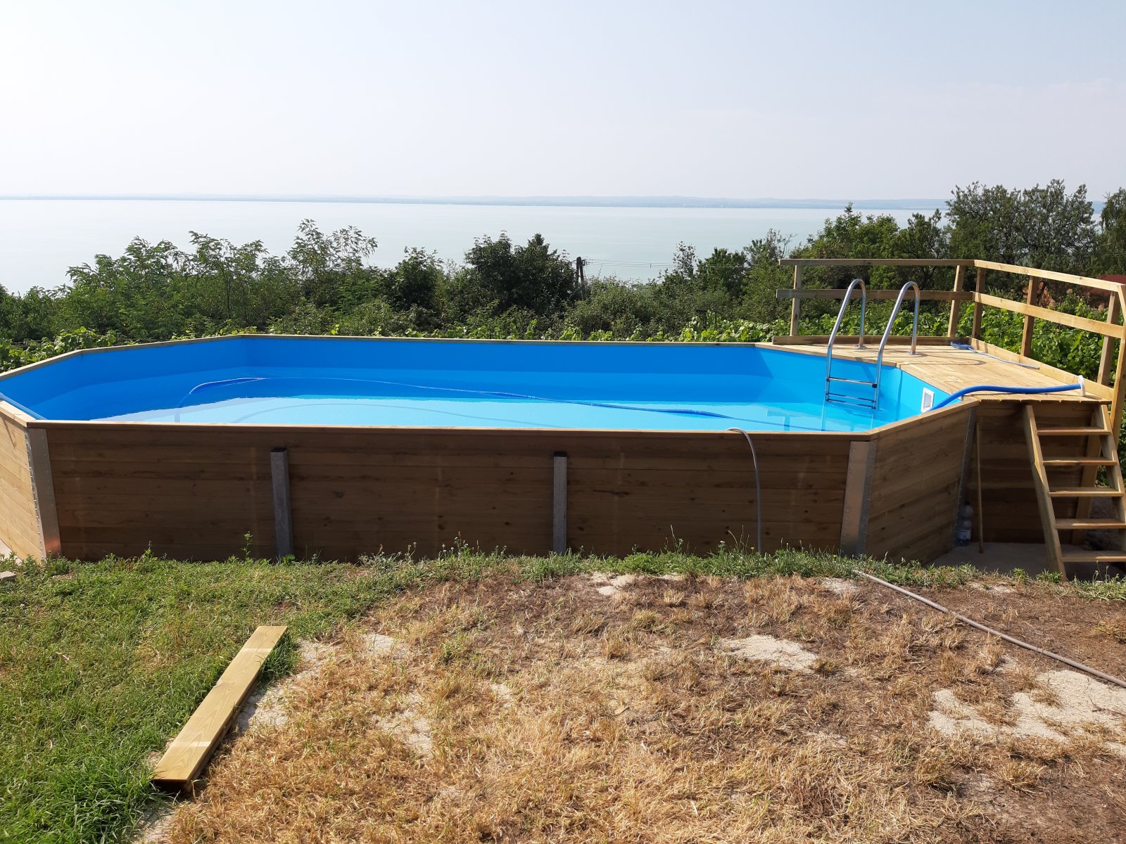 Medence felszín feletti Málta Weka pool - 16. kép