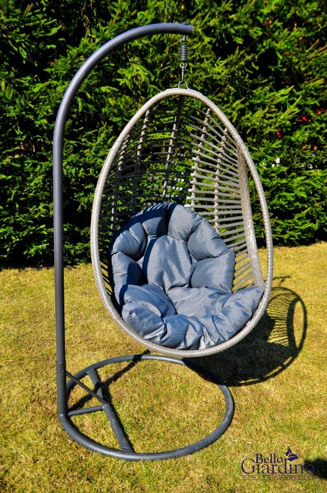 Rattan függőfotel párnával állvánnyal - 14. kép